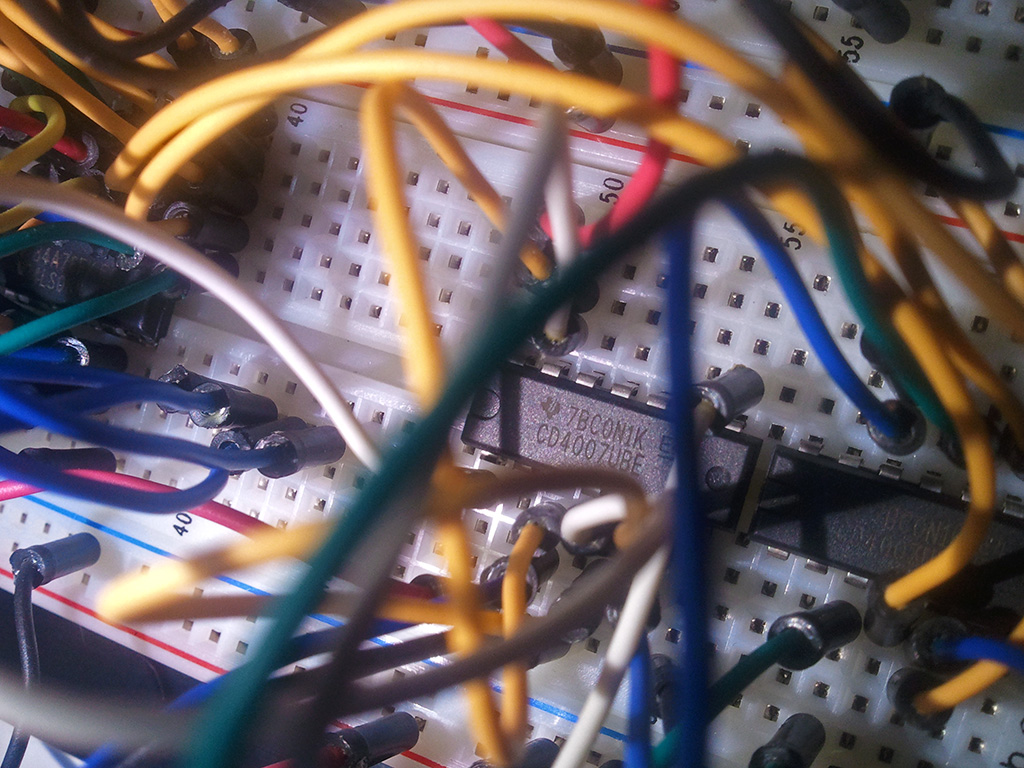 closeup photo of memory IC of logic circuit